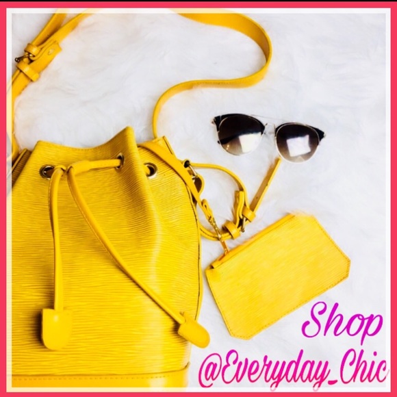 Bookmark My Closet 🍀 🦋 🌷 - Picture 8 of 8